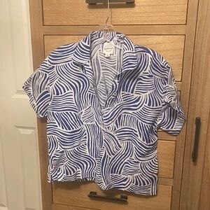 LOFT Petite Beach Blue and White Abstract V Neck Collared Linen Top